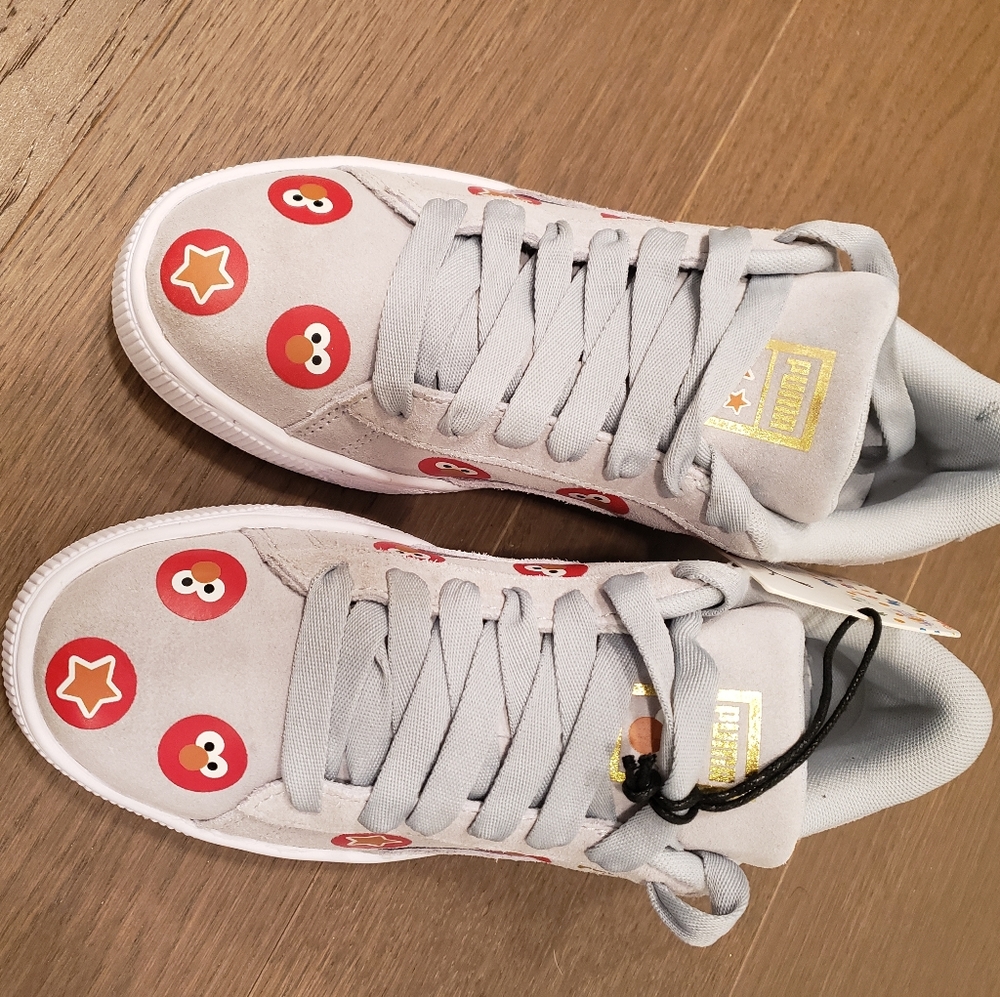 Sneakers